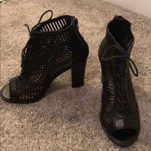 Mix No.6 black heeled booties